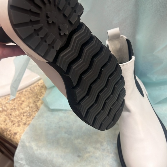 🆕🌈🌷Frame Boots🌷🌈🆕 - Picture 12 of 17